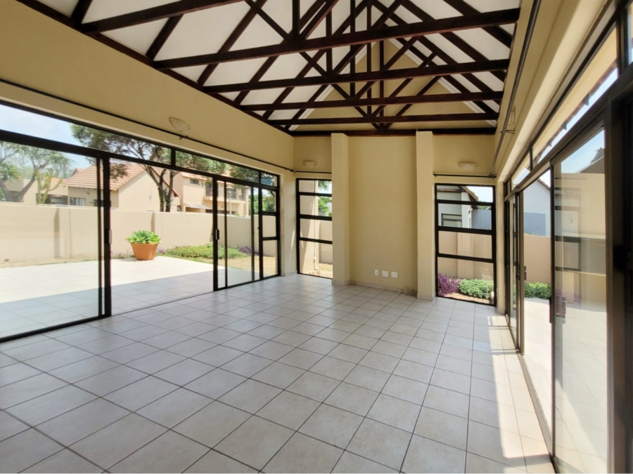 To Let 3 Bedroom Property for Rent in Kosmos North West